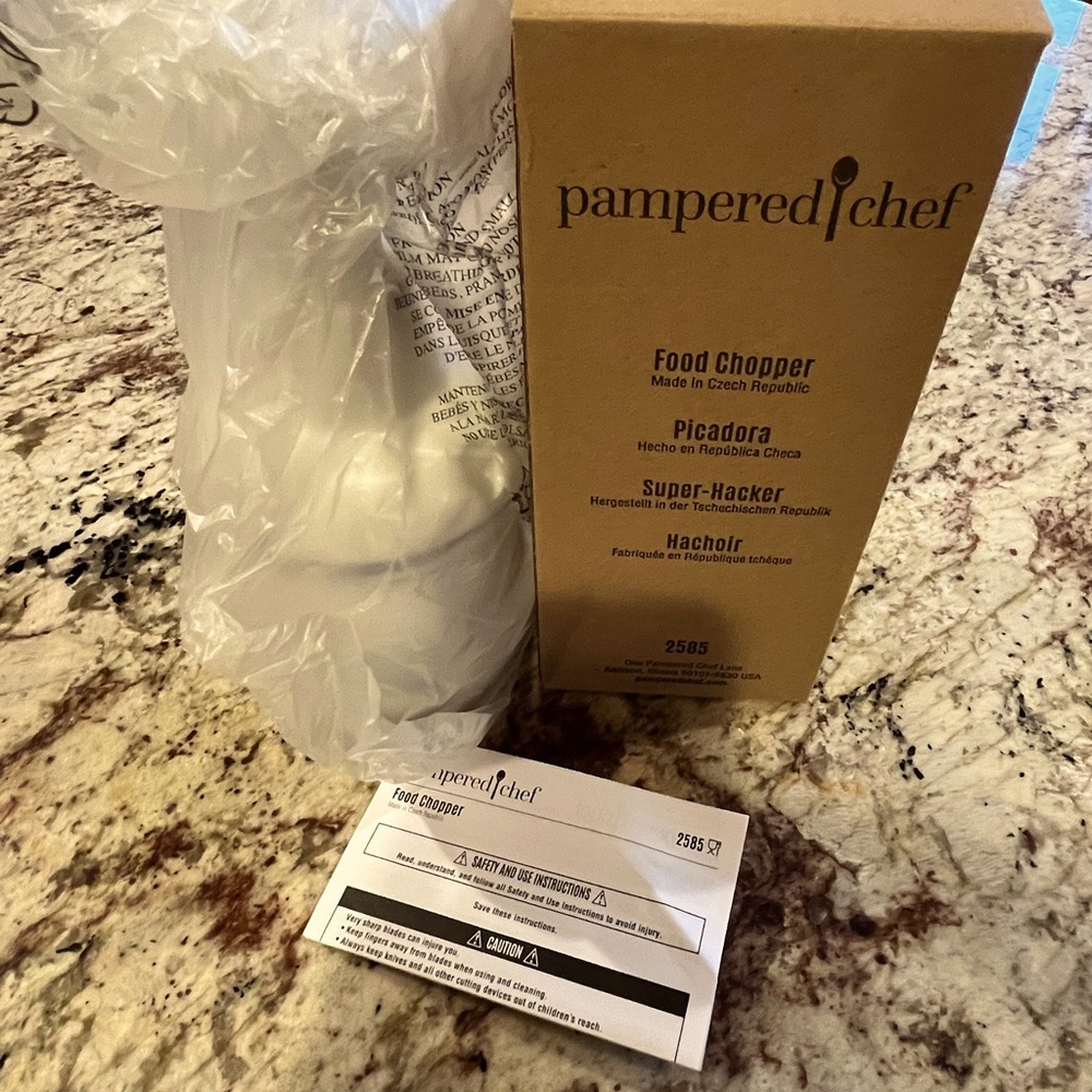 Pampered Chef Food Chopper
